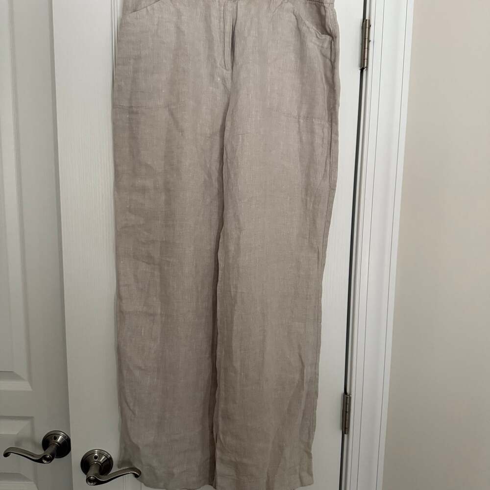 Women’s Chicos Reg Tan 100% Linen Pants, size M (fits like 8-10)